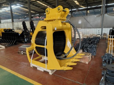 Rotary screening bucket