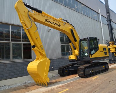 21 Ton Hydraulic excavator TH210